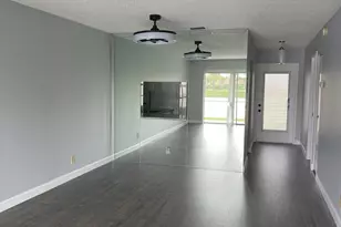 105 Lake Helen Dr, West Palm Beach, FL 33411 - Photo 18