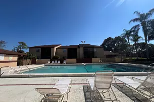 403 Lakeview Dr E, Royal Palm Beach, FL 33411 - Photo 18