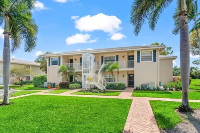 9 Stratford Drive, Unit #D, Boynton Beach, FL 33436 - Photo 2