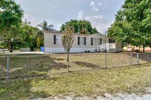 164 S Elm St, Fellsmere, FL 32948 - Photo 4