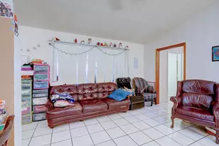 1073 Goldenrod Rd, Wellington, FL 33414 - Photo 14