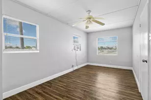 652 Bayberry Dr, Lake Park, FL 33403 - Photo 16