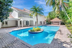930 N Parkside Circle, Boca Raton, FL 33486 - Photo 2
