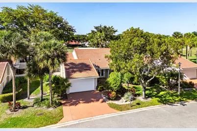 19 Glens Drive W, Boynton Beach, FL 33436 - Photo 2