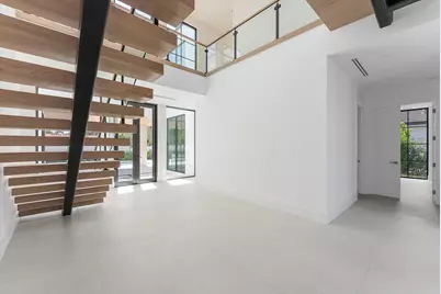 880 NE 3rd Avenue, Boca Raton, FL 33432 - Photo 10