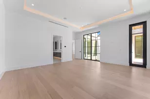 880 NE 3rd Ave, Boca Raton, FL 33432 - Photo 44