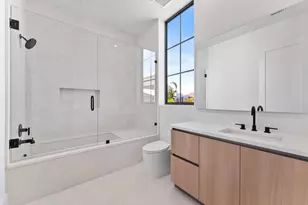 880 NE 3rd Ave, Boca Raton, FL 33432 - Photo 68