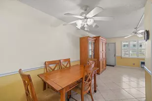390 Durham Cir, Deerfield Beach, FL 33442 - Photo 10