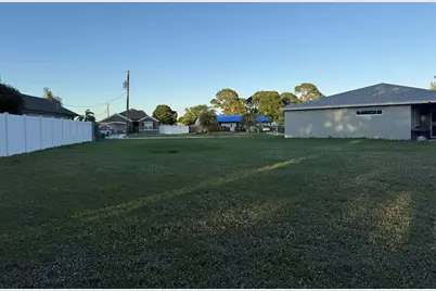 425 NW Hutchins Street, Port Saint Lucie, FL 34983 - Photo 8