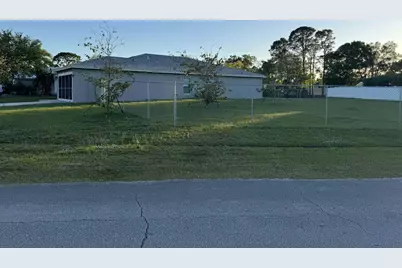 425 NW Hutchins Street, Port Saint Lucie, FL 34983 - Photo 2