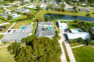 4705 Holly Dr, Palm Beach Gardens, FL 33418 - Photo 8