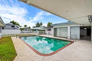 4705 Holly Dr, Palm Beach Gardens, FL 33418 - Photo 14