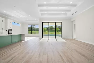 110 SE Via Verona, Port Saint Lucie, FL 34984 - Photo 8