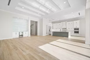 110 SE Via Verona, Port Saint Lucie, FL 34984 - Photo 6