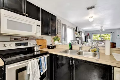 87 Pheasant Run Boulevard, West Palm Beach, FL 33415 - Photo 6