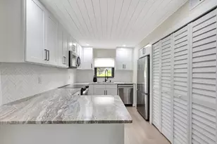 4885 SE Capstan Ave, Stuart, FL 34997 - Photo 6