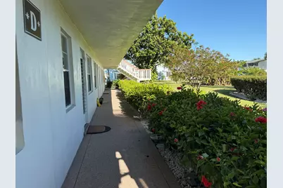 81 Camden, Unit #D, West Palm Beach, FL 33417 - Photo 2