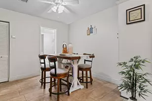 1630 Forest Lakes Cir, West Palm Beach, FL 33406 - Photo 10