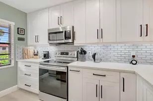 21364 Cypress Hammock Dr, Boca Raton, FL 33428 - Photo 6