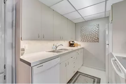 2051 Cambridge C, Deerfield Beach, FL 33442 - Photo 8