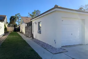 1339 Periwinkle Pl, Wellington, FL 33414 - Photo 22