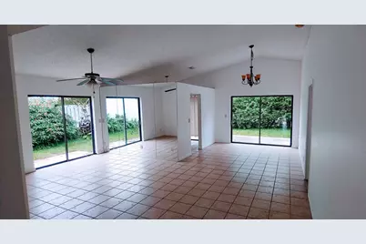 11 Mayfield Way, Boynton Beach, FL 33426 - Photo 2