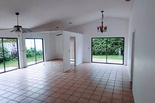 11 Mayfield Way, Boynton Beach, FL 33426 - Photo 2