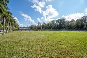 1666 C Rd, Loxahatchee Groves, FL 33470 - Photo 10