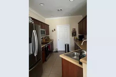 944 SE Browning Ave, Port Saint Lucie, FL 34983 - Photo 4