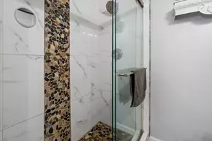 2105 Alfred Dr Dr SW, Boynton Beach, FL 33426 - Photo 18