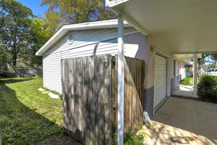 607 Hollywood Blvd E, Mary Esther, FL 32569 - Photo 36