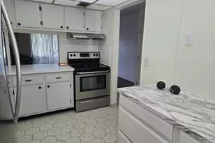 222 Lake Constance Dr, West Palm Beach, FL 33411 - Photo 8