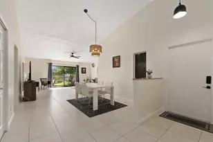 3212 S Lakeview Cir, Fort Pierce, FL 34949 - Photo 14