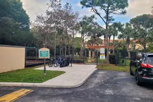 4151 N Haverhill Rd, West Palm Beach, FL 33417 - Photo 18