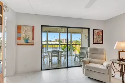 14425 Strathmore Lane, Unit #304, Delray Beach, FL 33446 - Photo 12