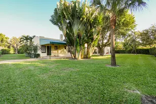 316 Pilgrim Rd, West Palm Beach, FL 33405 - Photo 18