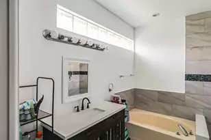 10636 SE Rosemarie Ct, Hobe Sound, FL 33455 - Photo 26