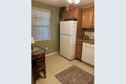 140 Lake Nancy Lane, Unit #213, West Palm Beach, FL 33411 - Photo 4