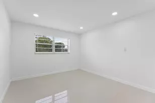 340 NW 19th St, Boca Raton, FL 33432 - Photo 14