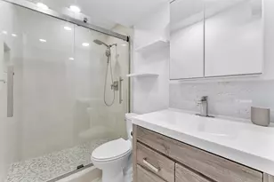340 NW 19th St, Boca Raton, FL 33432 - Photo 12