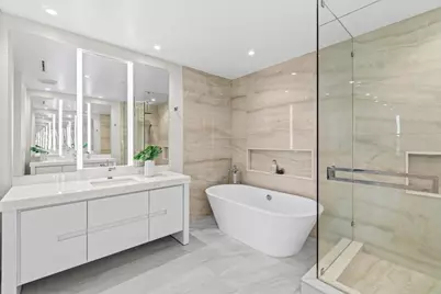 220 SE Mizner Boulevard, Unit #404, Boca Raton, FL 33432 - Photo 24