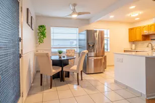 313 Burgundy Unit, Delray Beach, FL 33484 - Photo 4