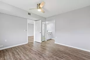 3710 Whitehall Dr, West Palm Beach, FL 33401 - Photo 18