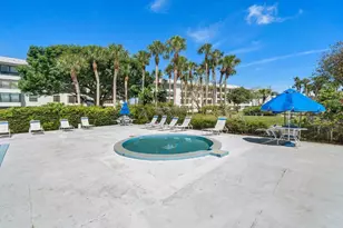 3710 Whitehall Dr, West Palm Beach, FL 33401 - Photo 30