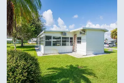 264 NE Cameo Way, Jensen Beach, FL 34957 - Photo 10