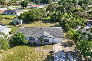 107 Gotham Dr, Fort Pierce, FL 34946 - Photo 32