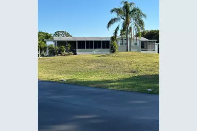 553 Tropical Isles Circle, Fort Pierce, FL 34982 - Photo 2