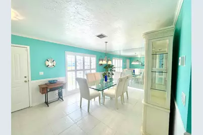 880 SE Degan Drive, Port Saint Lucie, FL 34983 - Photo 2