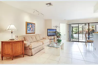300 Crosswinds Drive #D1, Greenacres, FL 33413 - Photo 4