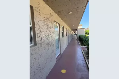 721 Lori Drive, Unit #113, Palm Springs, FL 33461 - Photo 20